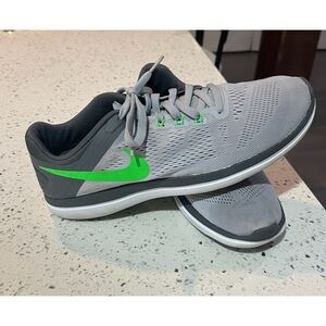 Nike Men's Gray and Neon Green Athletic Shoes